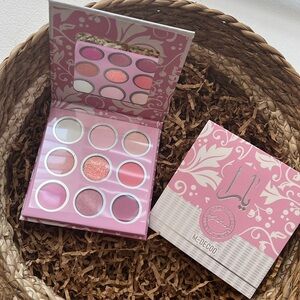 M·Decoo Pink 9-Color Eyeshadow Palette — Soft Pink Shades